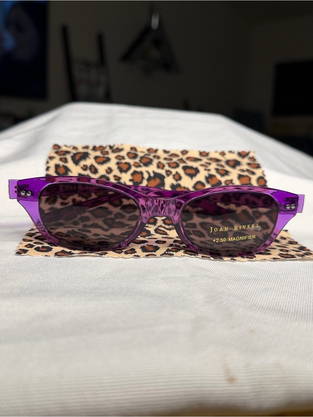 Joan Rivers Transparent Purple Cat-Eye Magnifier Sunglasses with Leopard Cloth